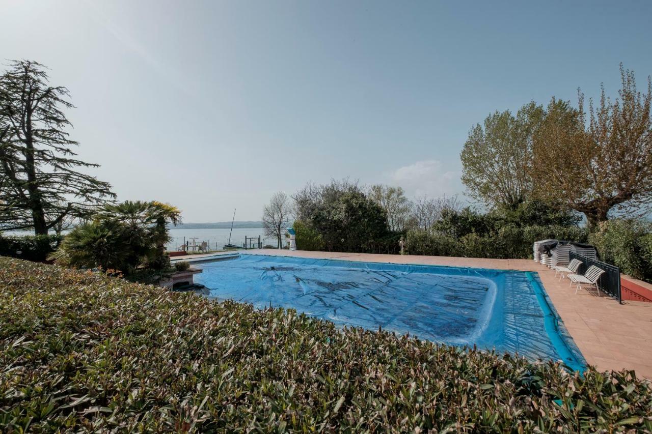 Residence Holiday Sirmione B8 Luaran gambar