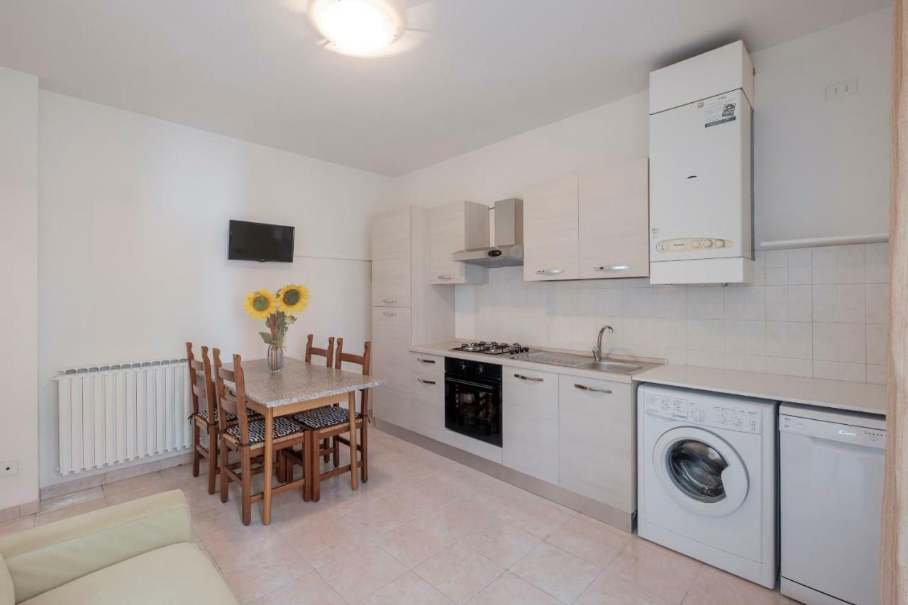 Residence Holiday Sirmione B8 Luaran gambar