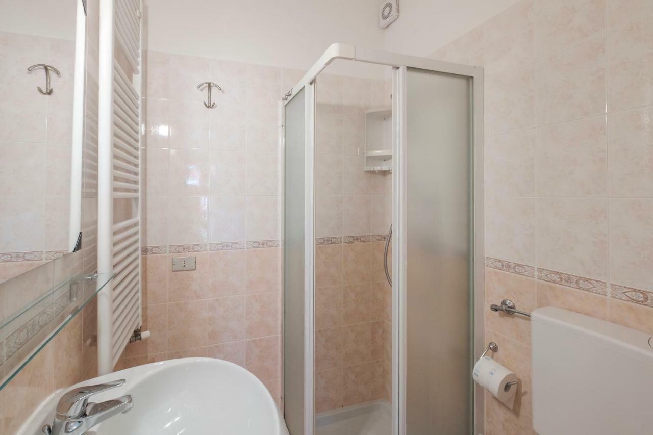 Residence Holiday Sirmione B8 Luaran gambar